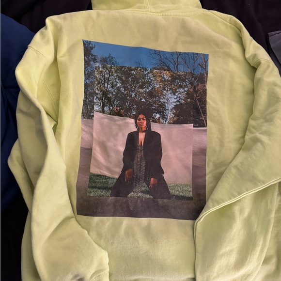 Jazmine Sullivan hoodie - Picture 2 of 2